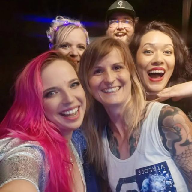 Four singers and the best sound engineer on this planet 🤘
@redaudiostudio at #fairymetal night

#symphonicmetal #femalemetalsinger #metalmusic #metalconcert #metalopenair #fairytalemetal