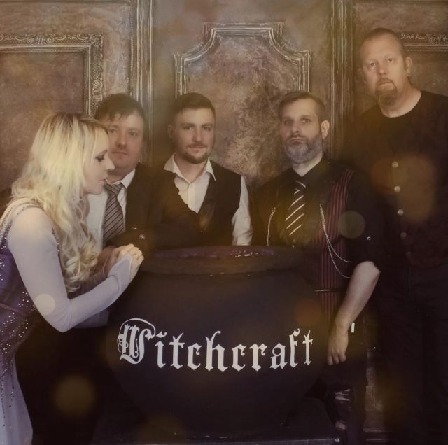 Have you ever heard a song that transformed a moment into something magical? What song then? 😀

#symphonicmetal #fairytalemetal #powermetal #magic #phantasy #metal #germanmetalbands #femalemetalsinger #metalsong #metalmusic #fairymetal